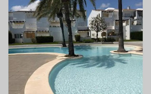 2 bedroom, Sea Front Complex w Pool and private garden