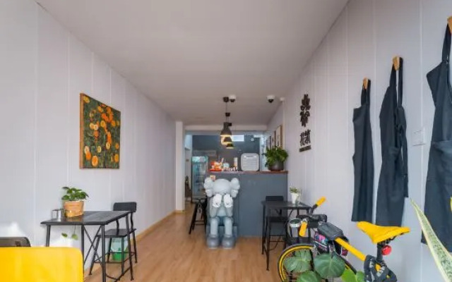 Zhuxia Hostel Guesthouse