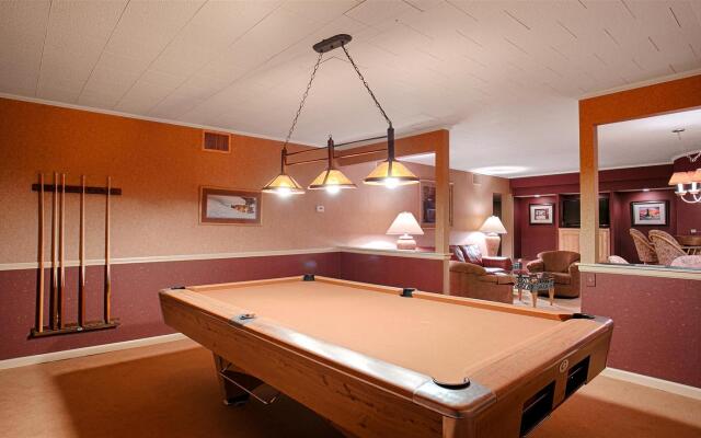 Magnuson Grand Pioneer Inn and Suites