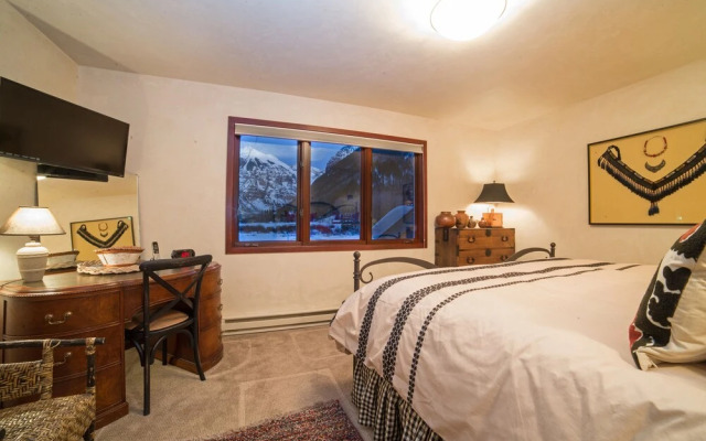 Riverside B201 by Exceptional Stays