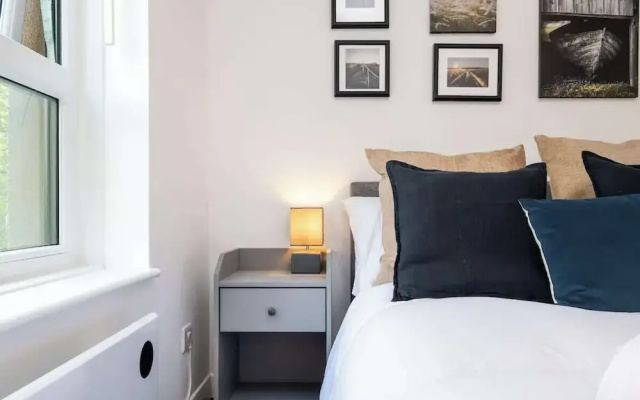 2bedroom Apartment-free Parking