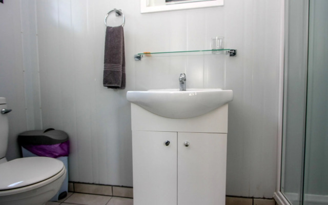 SleepOver Phabeni Gate