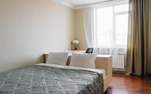 Апартаменты на улице Авиаторов 44