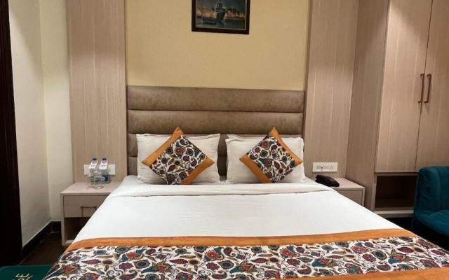 Hotel RRV with Free Parking