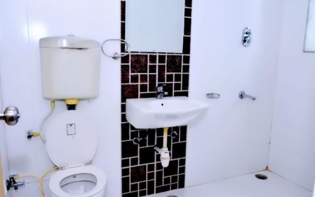 Oyo 37212 Hotel Soft Petals By Arn Group