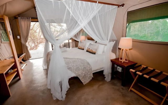 Little Africa Safari Lodge