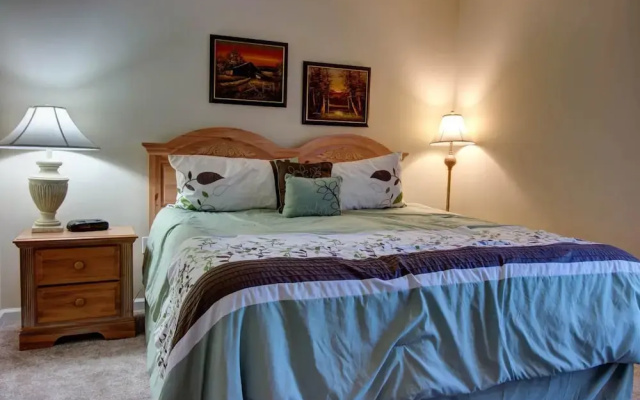 Whispering Pines 423