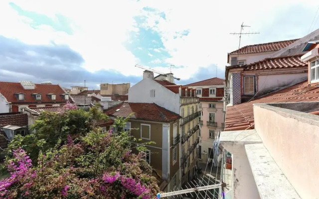 Bairro Alto Views by Homing