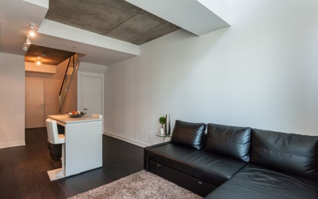 Life Suites - King West Loft