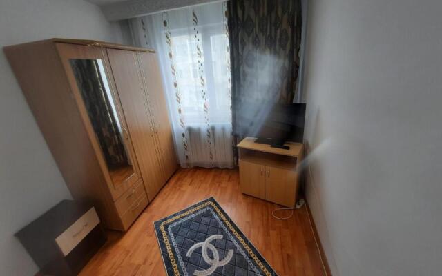 Apartament Et2 Strada Rozelor