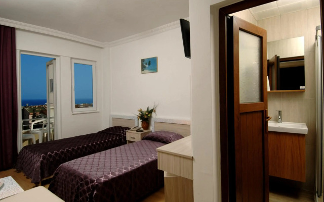 Lara Diamond Hotel