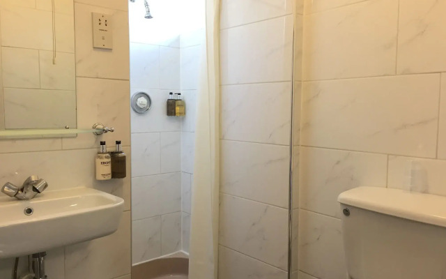 Mitre House Hotel