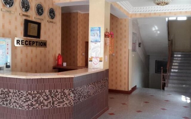 Chandmani Hotel&Tour