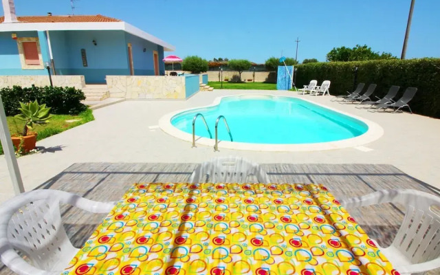 Serene Villa in Floridia With Swimming Pool