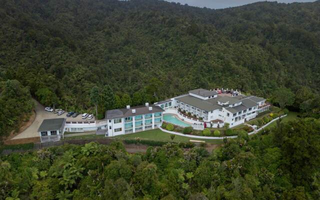 Waitakere Resort & Spa