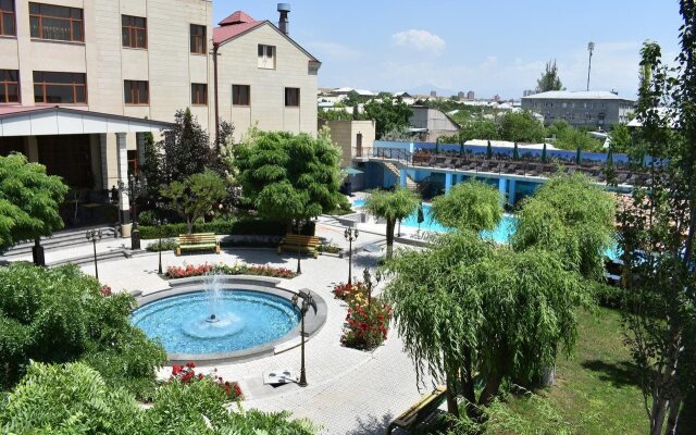 Гостиничный комплекс «Армениан Роял Палас»