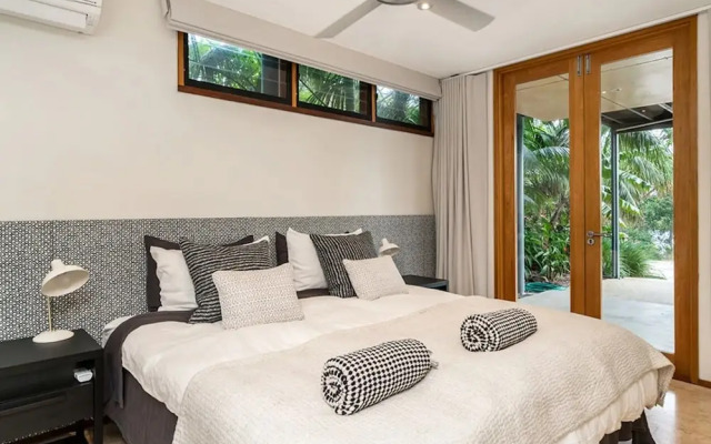 Your Luxury Escape - Byron Beachfront Villa