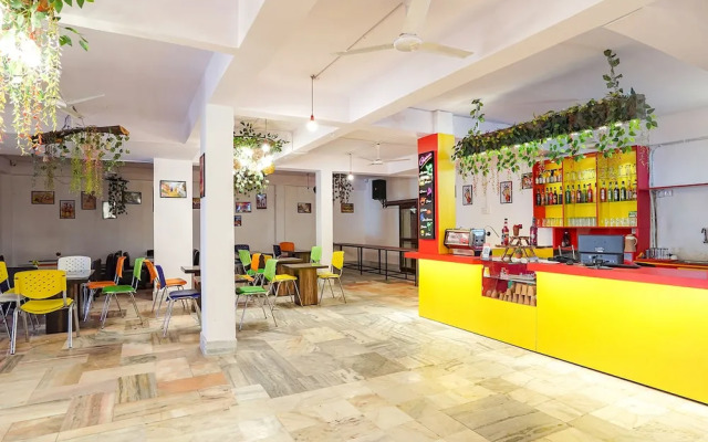 Fabhotel New Shanti