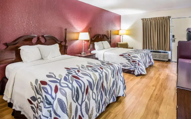 Red Roof Inn Caryville