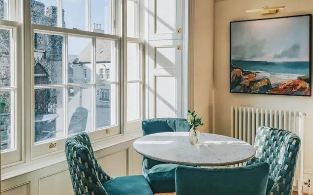 Suites at Derby House