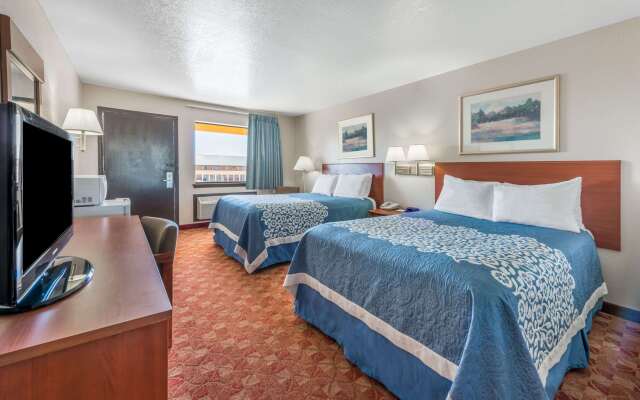 Days Inn by Wyndham Russell