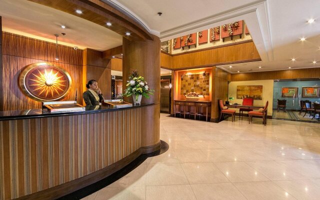 Herald Suites Solana