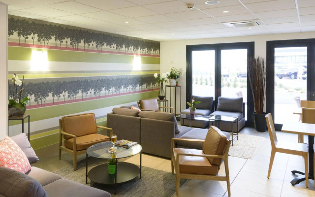 Brit Hotel Reims Croix Blandin