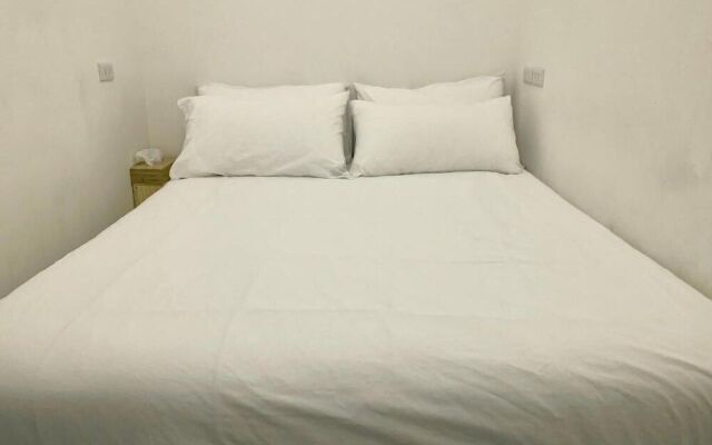 PlainStay Hostel