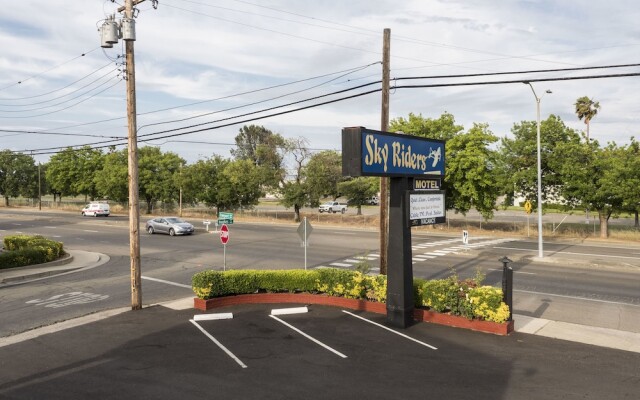 Sky Riders Motel