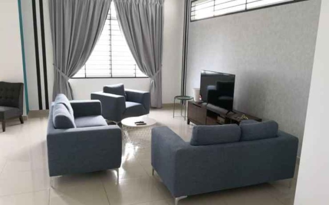Johor Desaru Beach Bungalow Villas – Guest Rooms – Bandar Penawar