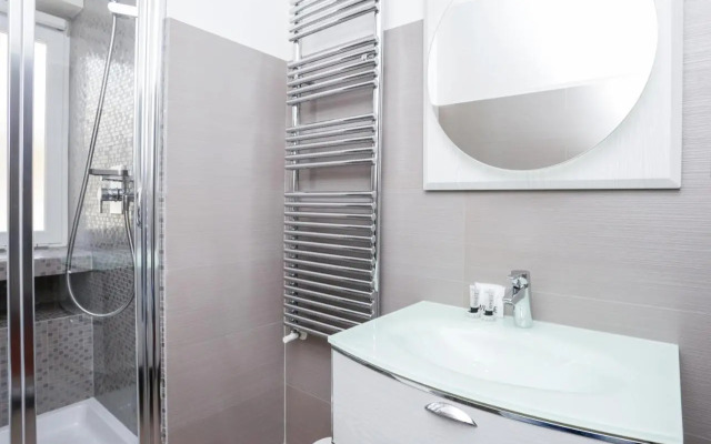 St. Peter Terrace Apartment