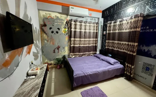 Hostel by zoo family