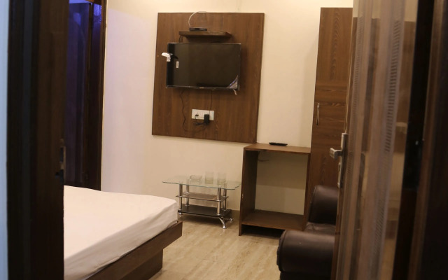 Mona Regency Hotel and Banquet