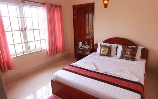 Siem Reap Riverside Hotel