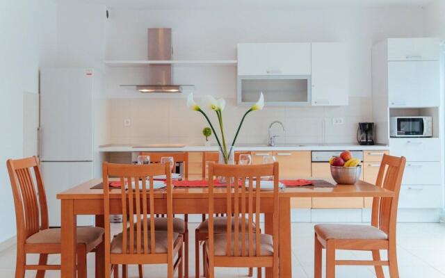Apartments Villa Carica