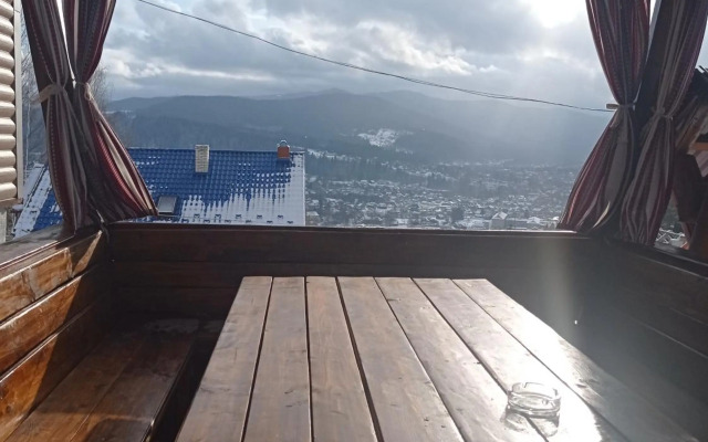 Сімейний котедж КРАЄВИД