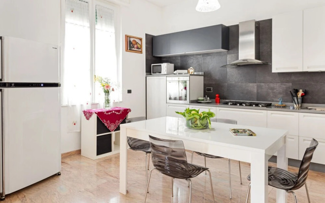 Salvator Rosa Metro Station Flat