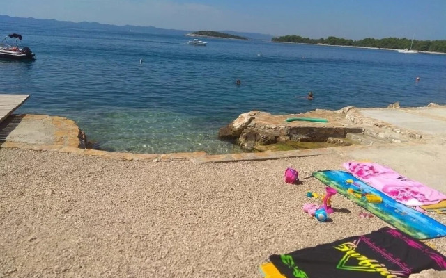 Glory - 100m From Beach - A1