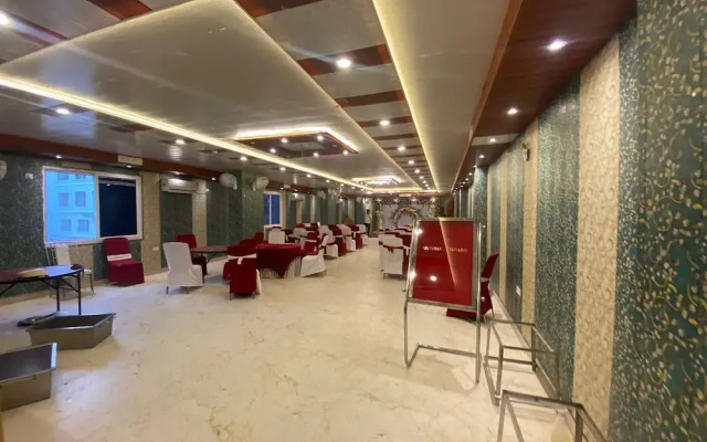 Hotel Varuna Grand