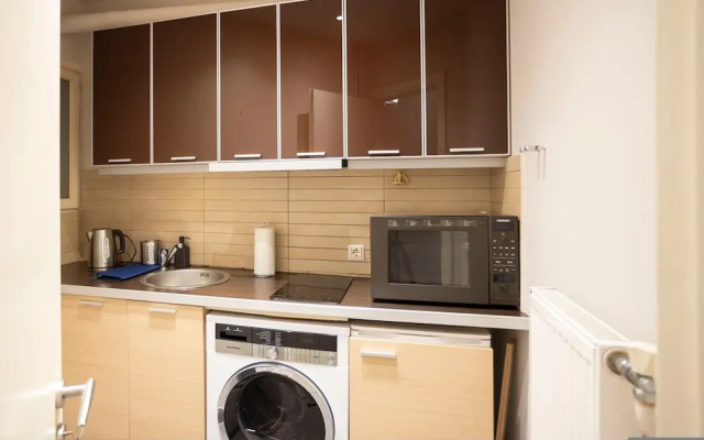 Modern 1-bedroom Retreat in Pangrati