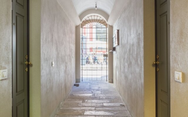 Cosy apartment 2 minutes from Duomo
