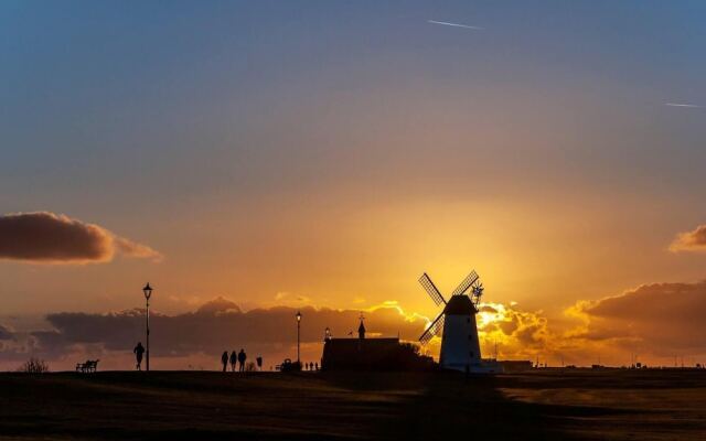 Inviting 1-bed Apartment in Lytham Saint Annes