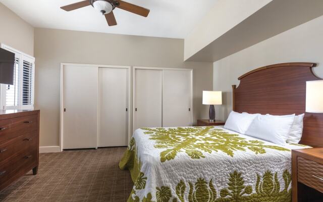 Royal Sea Cliff Condo