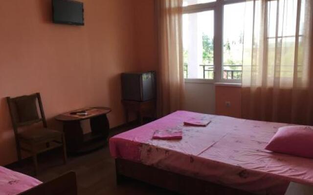 Guest House Elmas