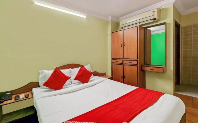 OYO 26562 Dazzle Lodge