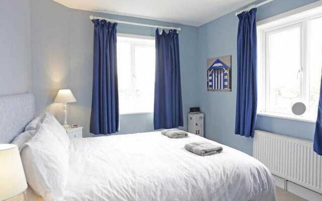 Modern Holiday Home in Aldeburgh Near Beach