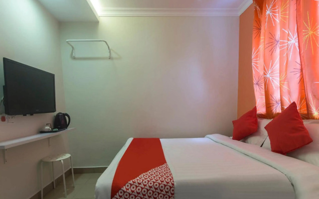 Super OYO 761 City Hotel
