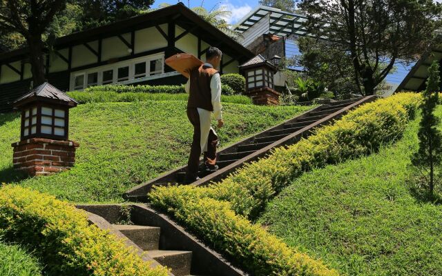 Puncak Pass Resort