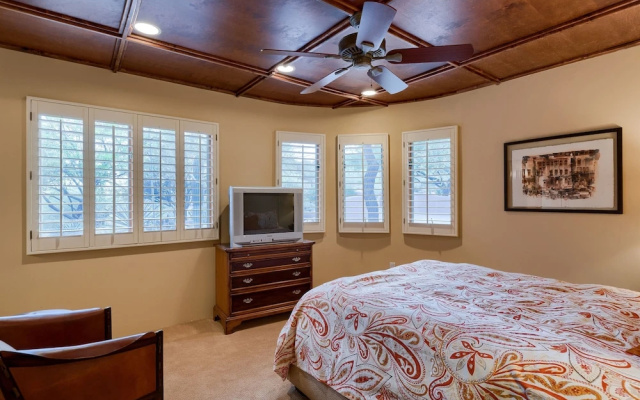 Carefree Oasis - Four Bedroom Home