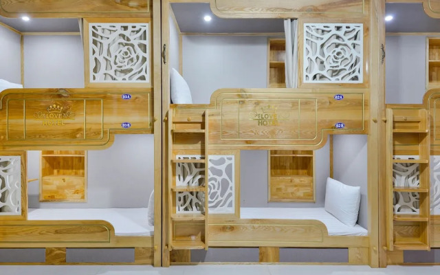 Love Hotel Airport